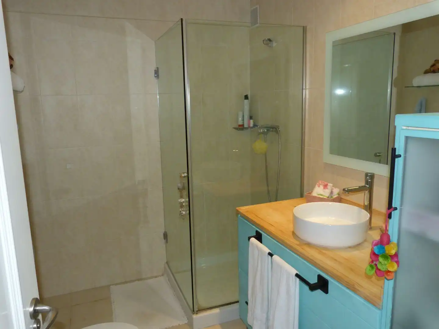 Badezimmer von Wohnung zum Verkauf in Piélagos mit Heizung, Privatgarten und Parkett