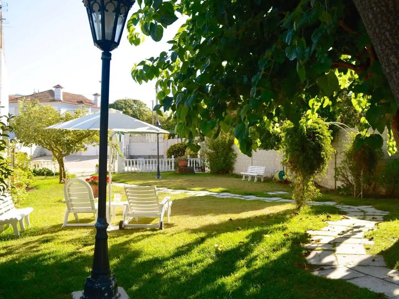 Casa o chalet en venta en Rúa Muíños, 72, Coruxo - Oia - Saiáns Jardín de Casa o chalet en venta en Vigo con Calefacción, Jardín privado y Parquet