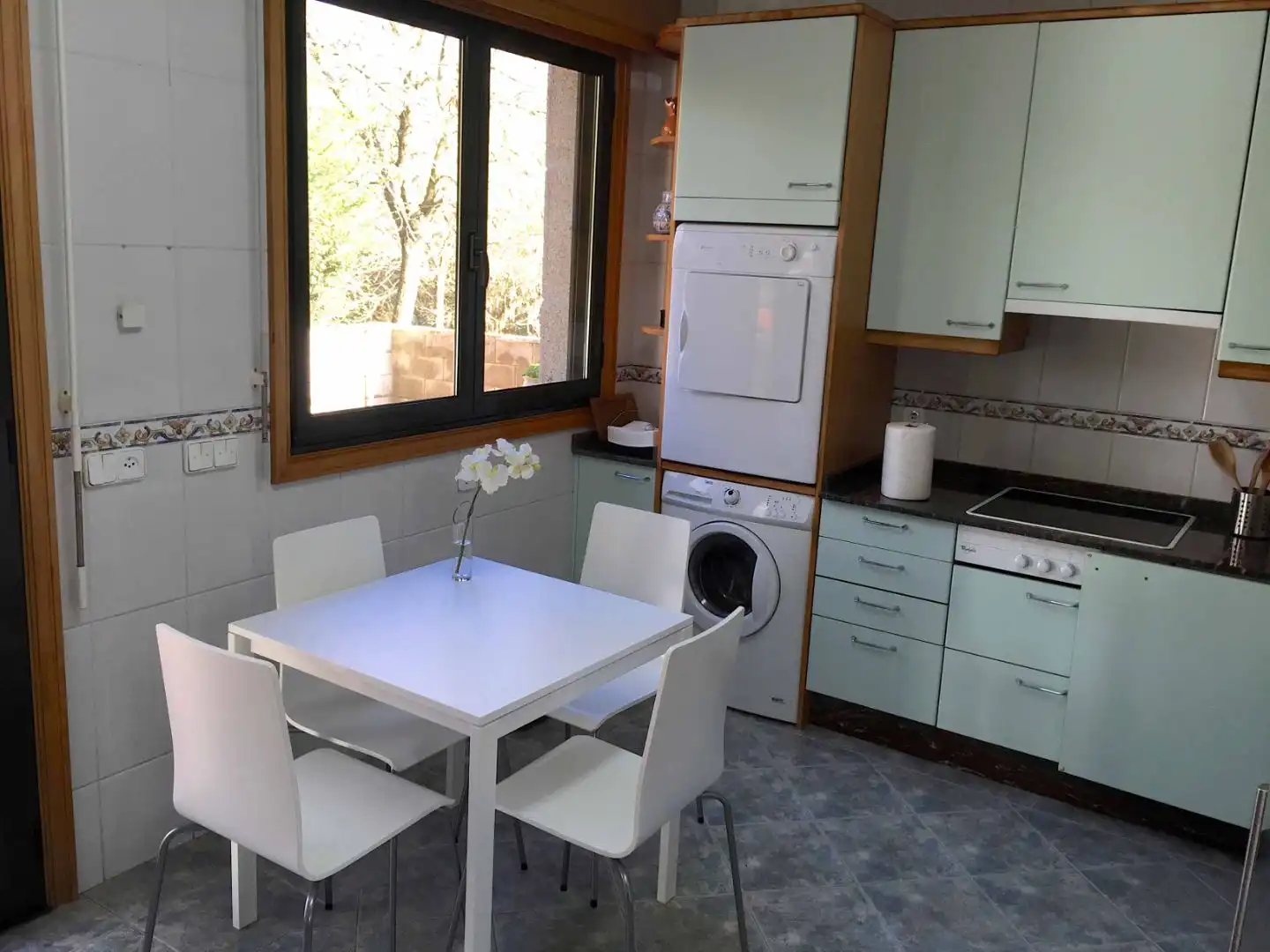 Casa o chalet en venta en Rúa Muíños, 72, Coruxo - Oia - Saiáns Cocina de Casa o chalet en venta en Vigo con Calefacción, Jardín privado y Parquet