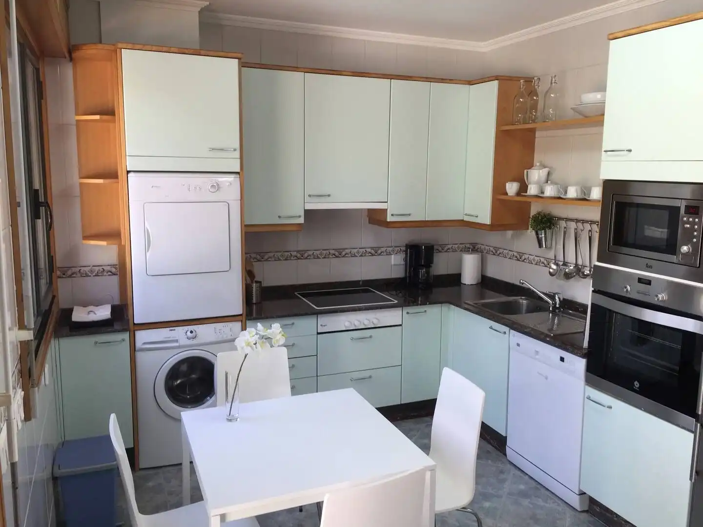 Casa o chalet en venta en Rúa Muíños, 72, Coruxo - Oia - Saiáns Cocina de Casa o chalet en venta en Vigo con Calefacción, Jardín privado y Parquet