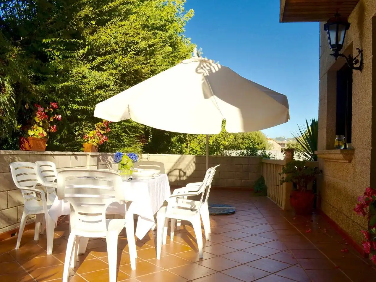 Casa o chalet en venta en Rúa Muíños, 72, Coruxo - Oia - Saiáns Terraza de Casa o chalet en venta en Vigo con Calefacción, Jardín privado y Parquet