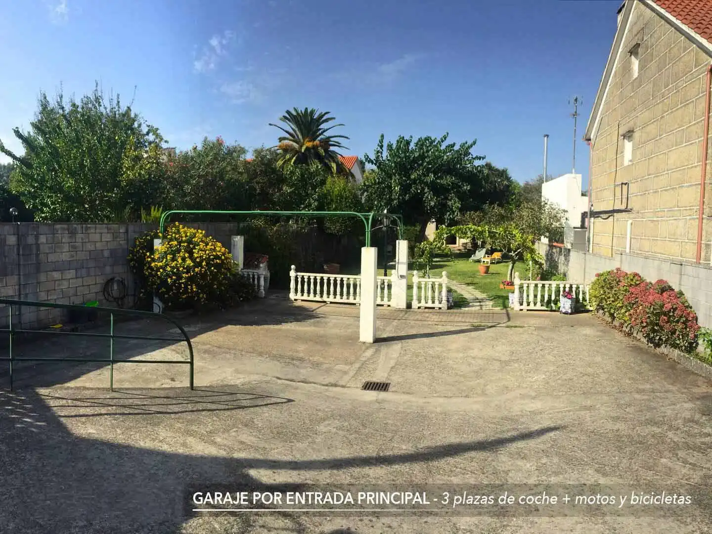 Casa o chalet en venta en Rúa Muíños, 72, Coruxo - Oia - Saiáns Jardín de Casa o chalet en venta en Vigo con Calefacción, Jardín privado y Parquet