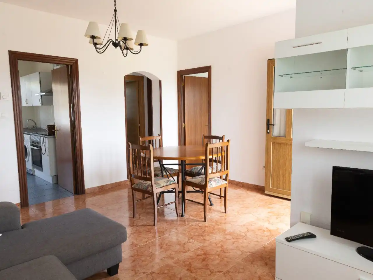 Casa o chalet en venta en Calle la Callada, 58, Somo Comedor de Casa o chalet en venta en Ribamontán al Mar con Terraza y Balcón