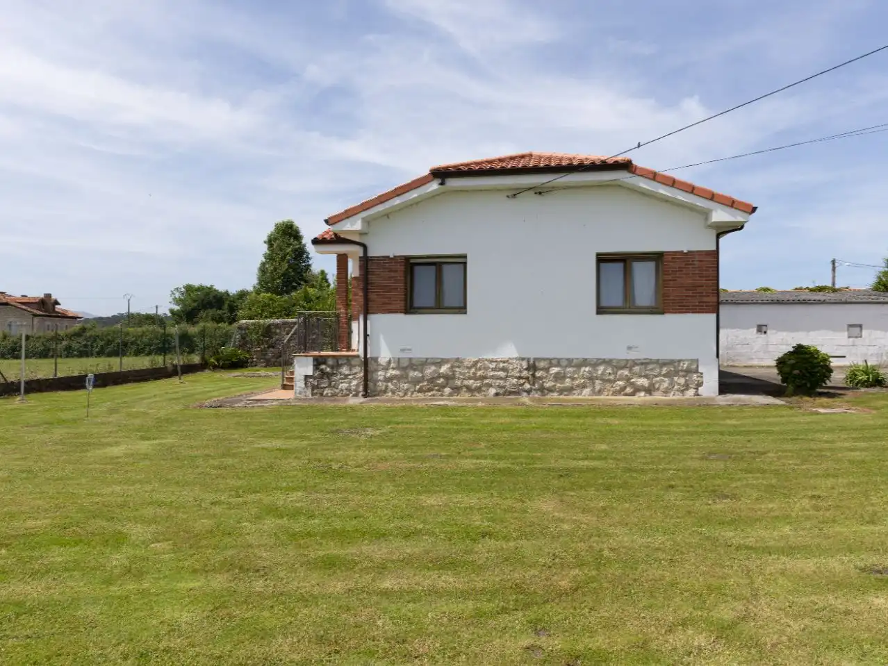 Casa o chalet en venta en Calle la Callada, 58, Somo Vista exterior de Casa o chalet en venta en Ribamontán al Mar con Terraza y Balcón