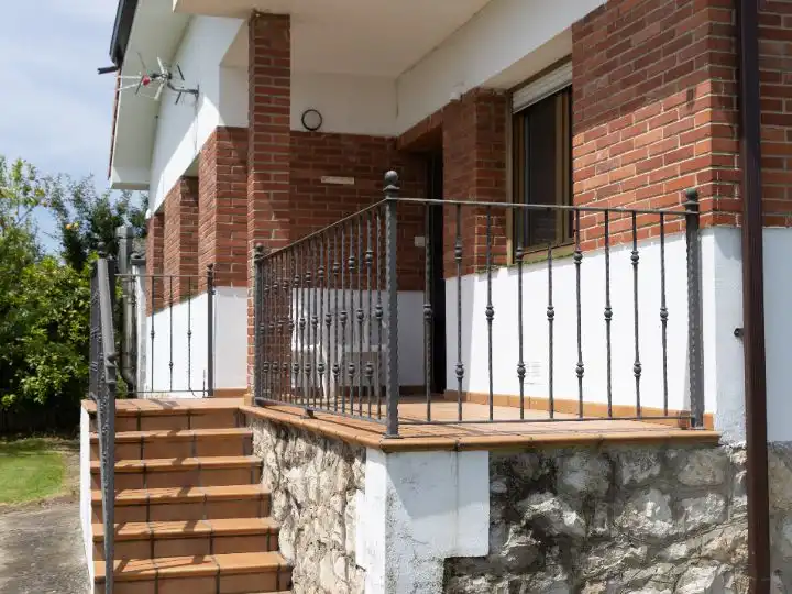 Casa o chalet en venta en Calle la Callada, 58, Somo Terraza de Casa o chalet en venta en Ribamontán al Mar con Terraza y Balcón