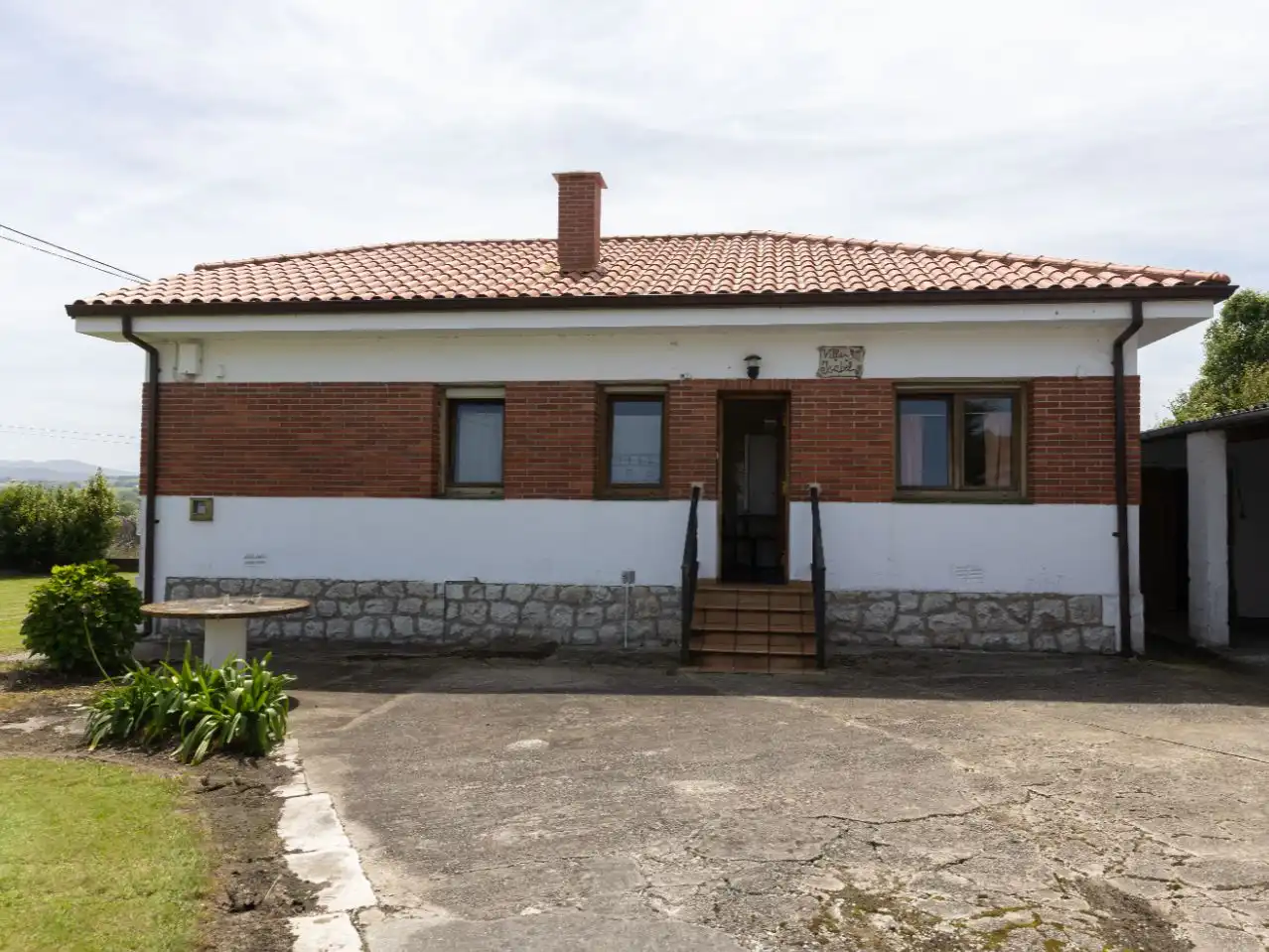 Casa o chalet en venta en Calle la Callada, 58, Somo Vista exterior de Casa o chalet en venta en Ribamontán al Mar con Terraza y Balcón