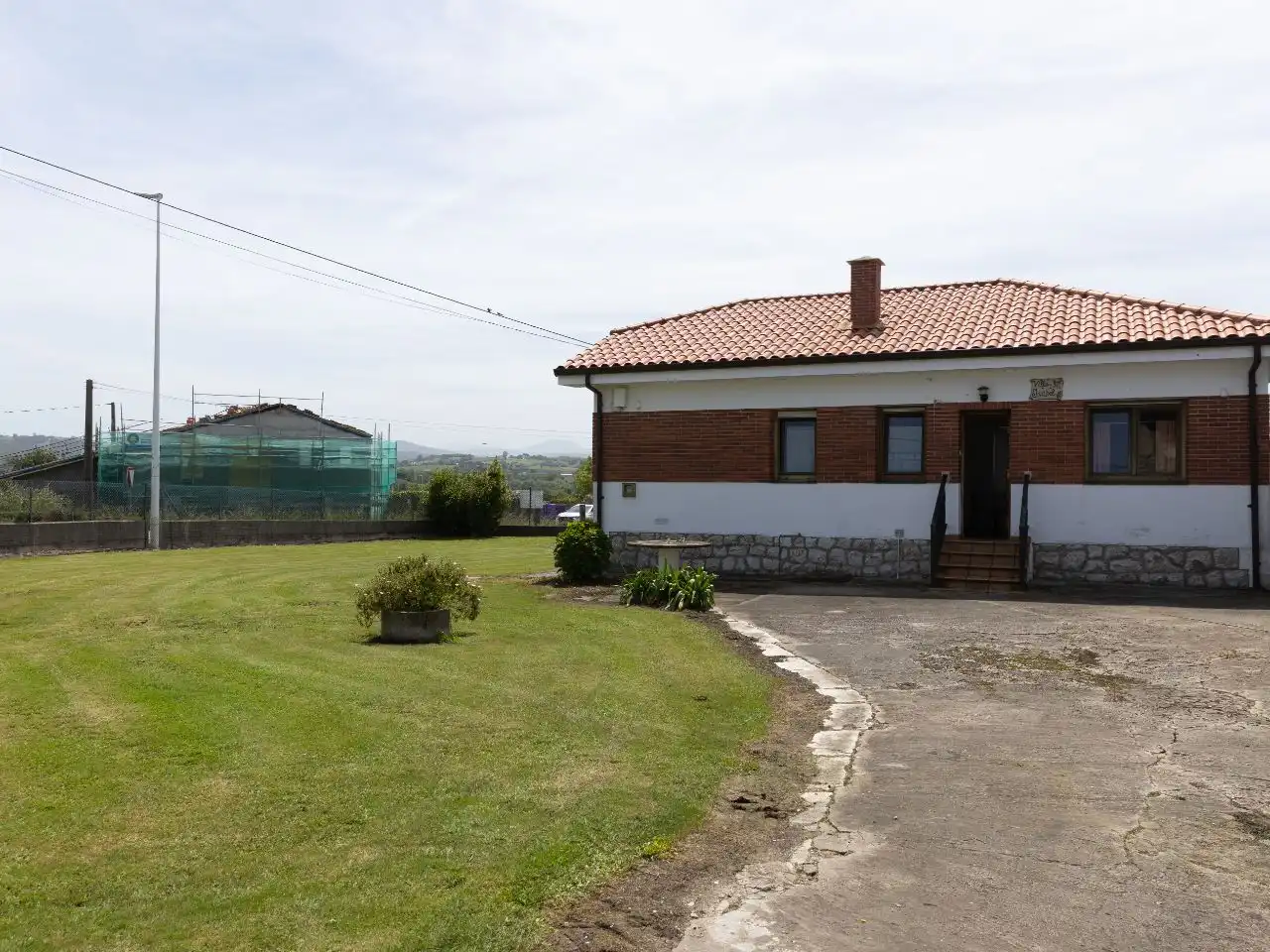 Casa o chalet en venta en Calle la Callada, 58, Somo Vista exterior de Casa o chalet en venta en Ribamontán al Mar con Terraza y Balcón