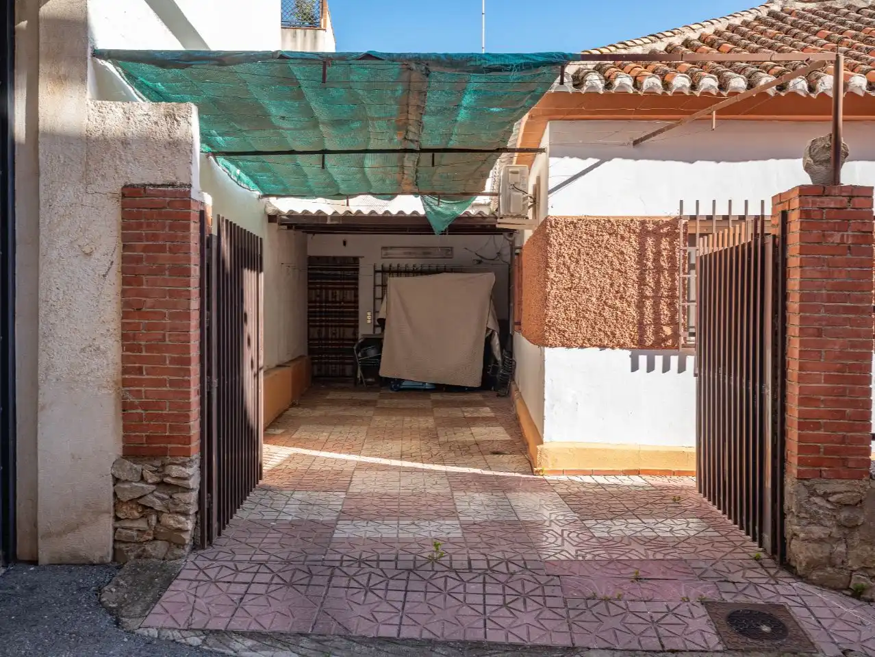 Casa o chalet en venta en Calle Maestro Don Pedro Fernández, 24, Huétor Vega Vista exterior de Casa o chalet en venta en Huétor Vega con Aire acondicionado y Terraza
