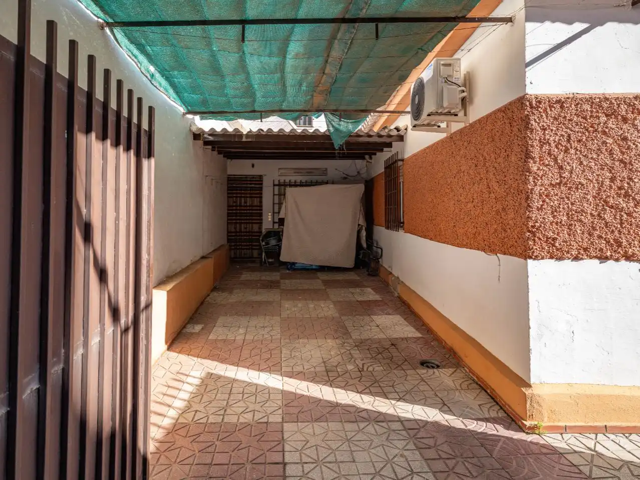 Casa o chalet en venta en Calle Maestro Don Pedro Fernández, 24, Huétor Vega Casa o chalet en venta en Huétor Vega con Aire acondicionado y Terraza