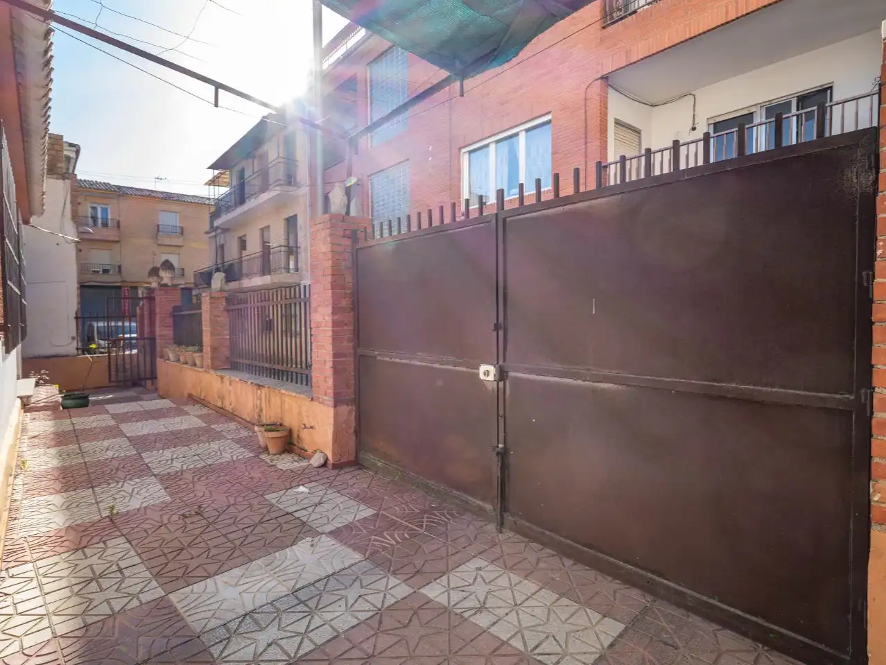 Casa o chalet en venta en Calle Maestro Don Pedro Fernández, 24, Huétor Vega Vista exterior de Casa o chalet en venta en Huétor Vega con Aire acondicionado y Terraza