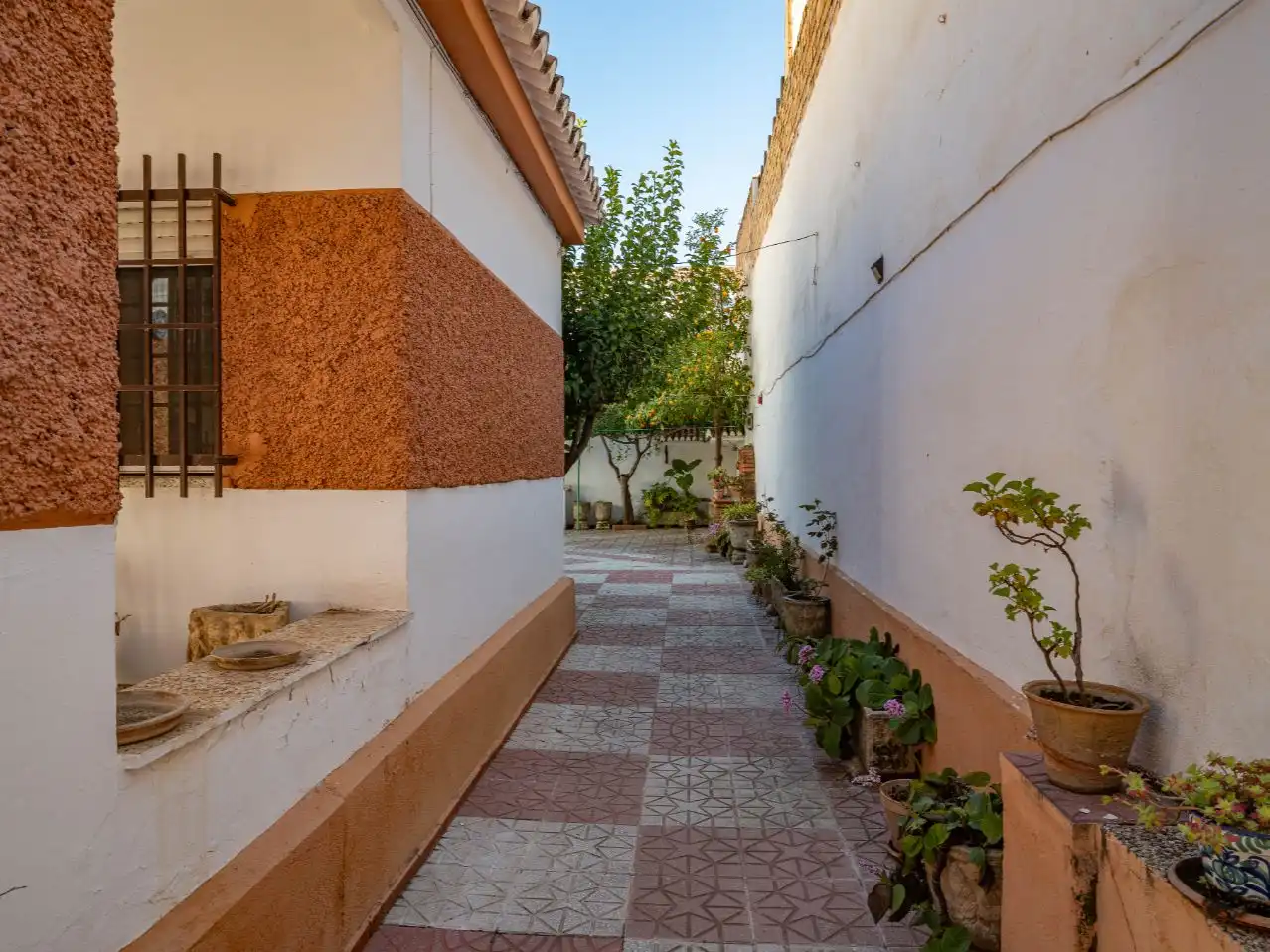Casa o chalet en venta en Calle Maestro Don Pedro Fernández, 24, Huétor Vega Vista exterior de Casa o chalet en venta en Huétor Vega con Aire acondicionado y Terraza