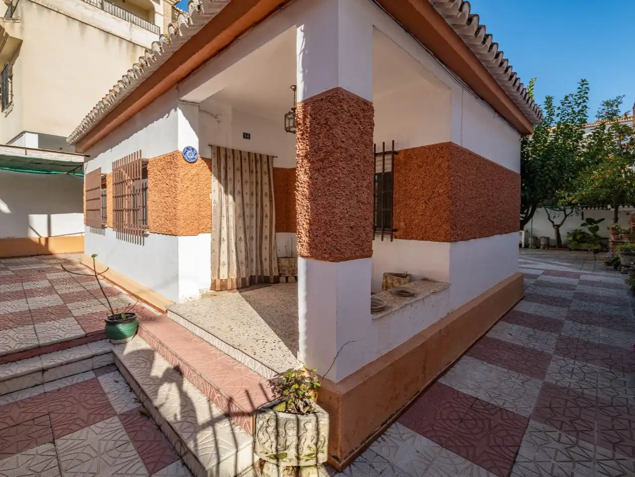Casa o chalet en venta en Calle Maestro Don Pedro Fernández, 24, Huétor Vega Vista exterior de Casa o chalet en venta en Huétor Vega con Aire acondicionado y Terraza
