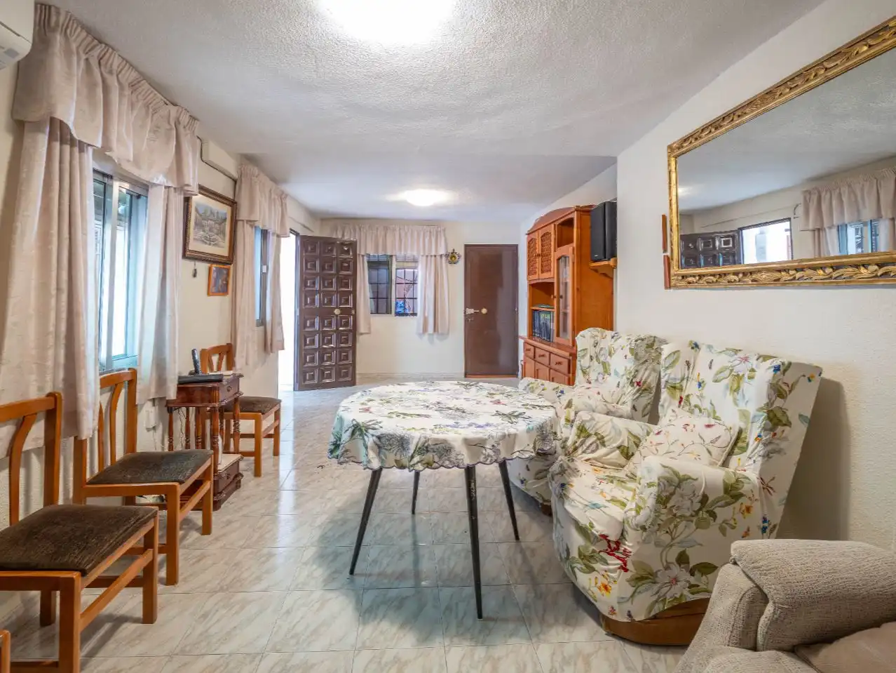 Casa o chalet en venta en Calle Maestro Don Pedro Fernández, 24, Huétor Vega Sala de estar de Casa o chalet en venta en Huétor Vega con Aire acondicionado y Terraza