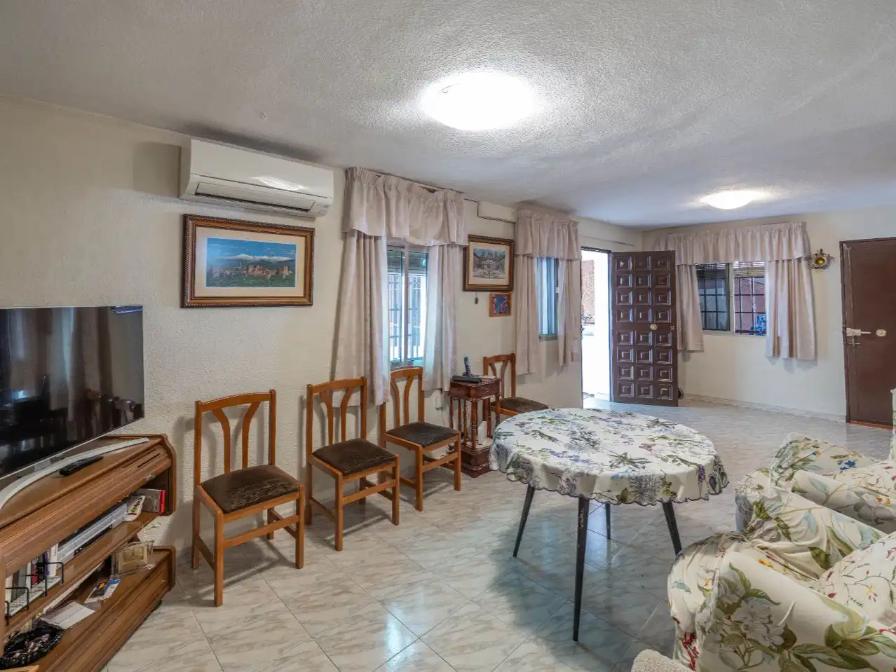 Casa o chalet en venta en Calle Maestro Don Pedro Fernández, 24, Huétor Vega Casa o chalet en venta en Huétor Vega con Aire acondicionado y Terraza