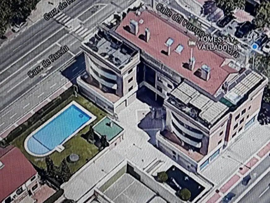 Vista exterior de Ático de alquiler en Valladolid con Aire acondicionado, Calefacción y Jardín privado