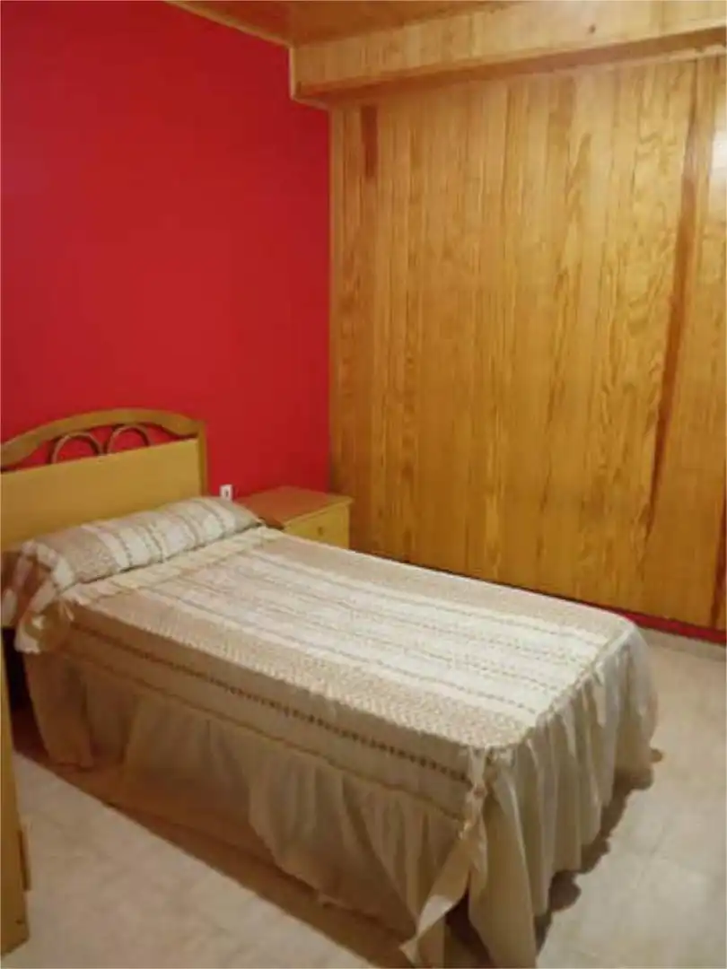 Flat for rent in Campus Sur - Santa Marta Bedroom of Flat for rent in Santiago de Compostela with Heating, Storage room and Furnished
