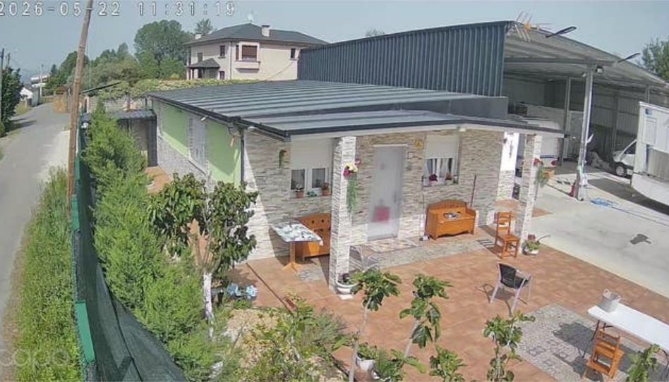 Casa adosada en venta en Cuatro Vientos, Ponferrada - imagen 1 Foto 1 de Casa adosada en venta en Cuatro Vientos, Ponferrada