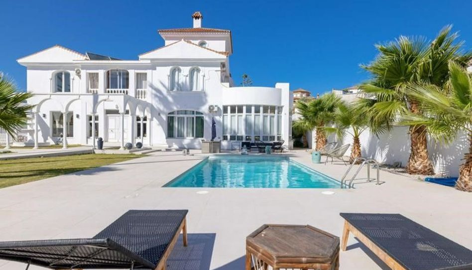 Casa o chalet en venta en Avenida el Burgo, 40b, El Zabal - Santa Margarita, La Línea de la Concepción - imagen 1 Foto 1 de Casa o chalet en venta en Avenida el Burgo, 40b, El Zabal - Santa Margarita, La Línea de la Concepción