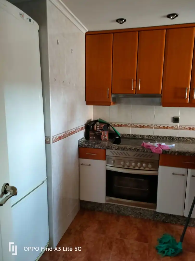 Cuina de Pis en venda en Valladolid amb Parquet, Moblat i Forn