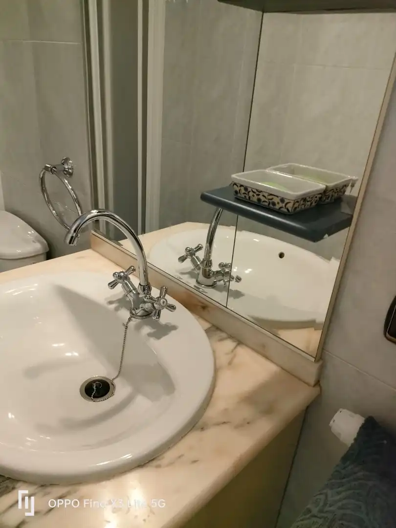 Bany de Pis en venda en Valladolid amb Parquet, Moblat i Forn