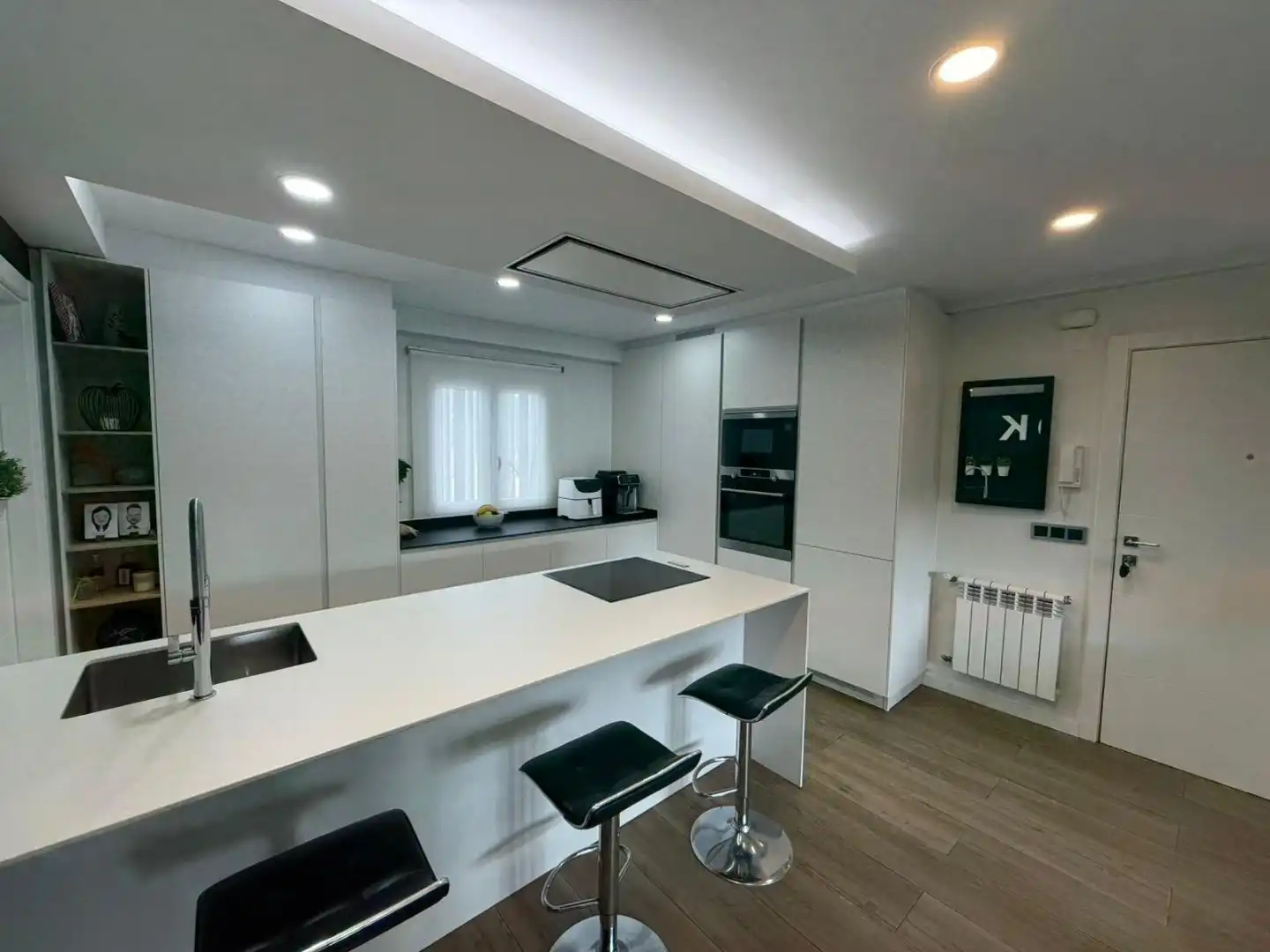 Kitchen of Flat for sale in Ourense Capital   with Heating, Private garden and Storage room