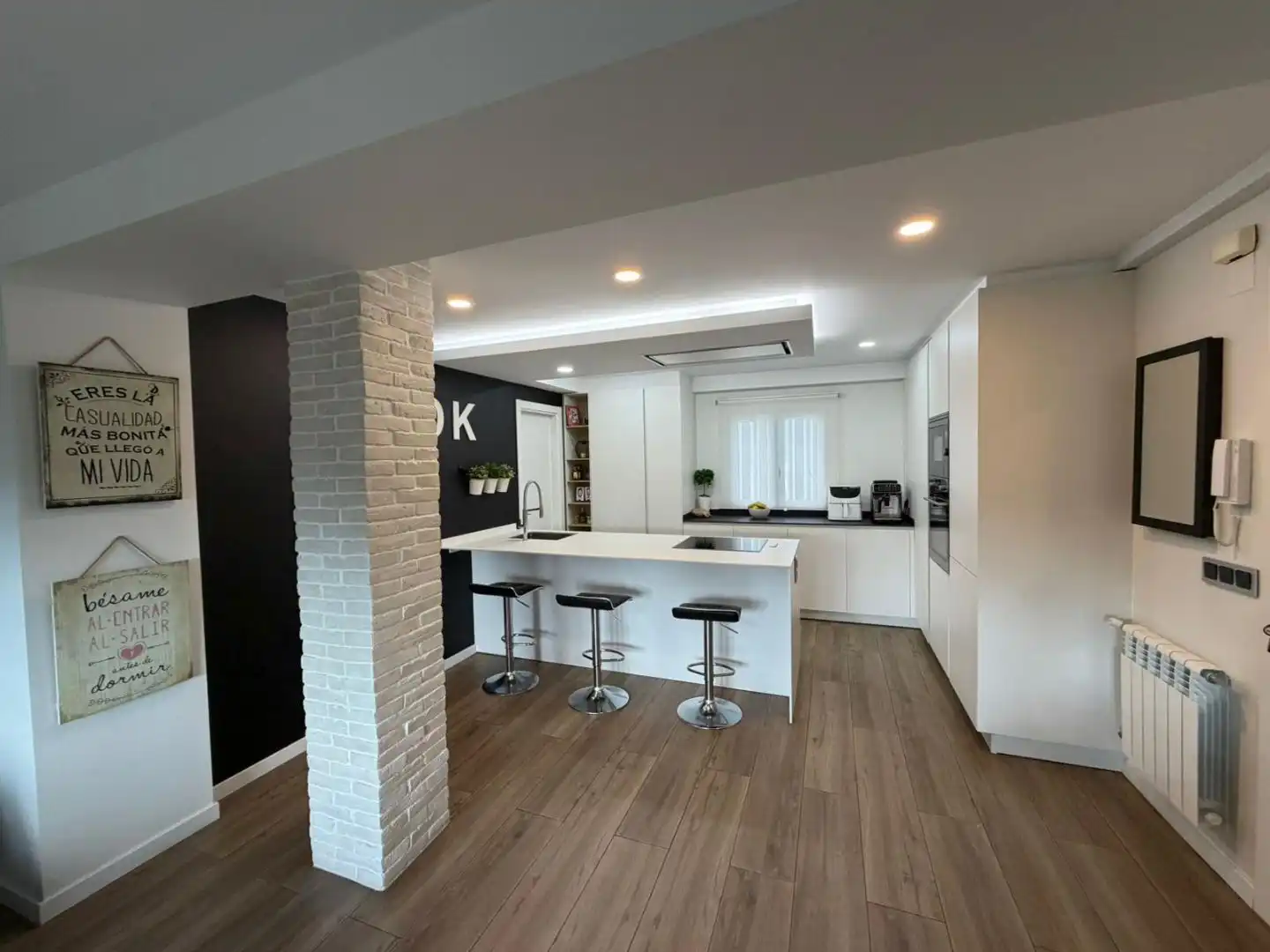 Kitchen of Flat for sale in Ourense Capital   with Heating, Private garden and Storage room