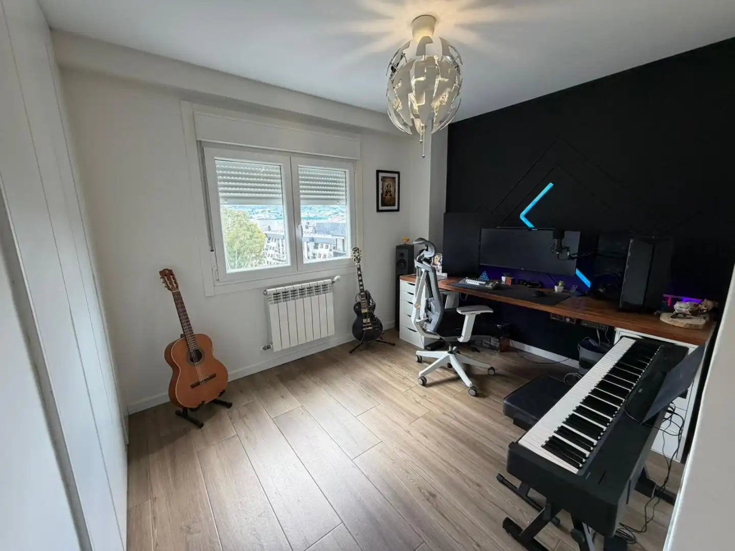 Bedroom of Flat for sale in Ourense Capital   with Heating, Private garden and Storage room