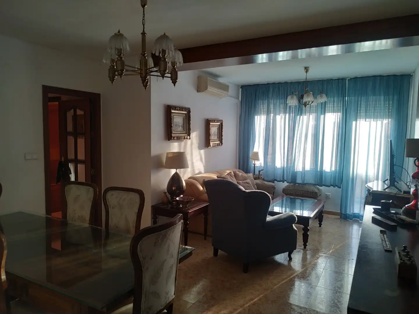 Flat for rent in Calle del Alcalde Velasco Navarro, 9, Ciudad Jardín - Zoco Living room of Flat for rent in Córdoba with Air Conditioner, Furnished and Oven