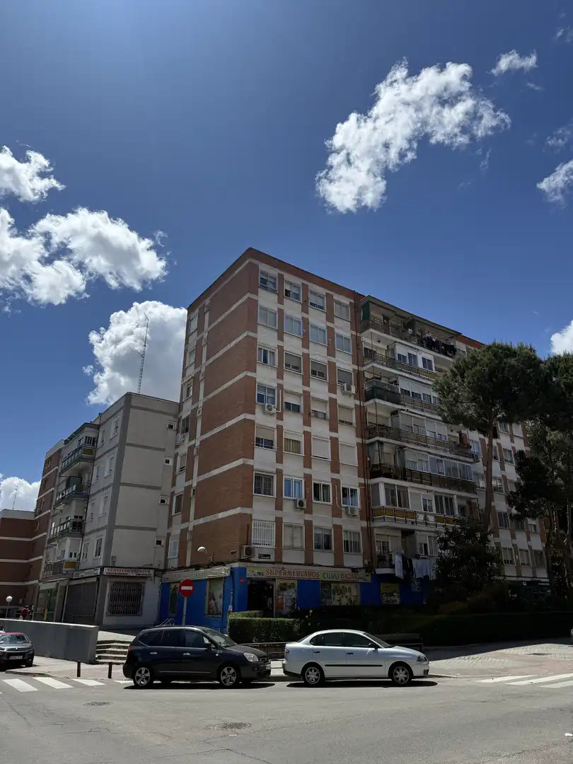 Piso en venta en Calle de Blas Cabrera, 10, Las Águilas Vista exterior de Piso en venta en Madrid Capital con Terraza