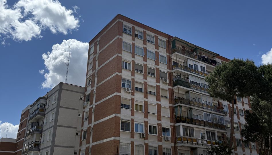 Piso en venta en Calle de Blas Cabrera, 10, Las Águilas, Madrid Capital - imagen 1 Foto 1 de Piso en venta en Calle de Blas Cabrera, 10, Las Águilas, Madrid Capital