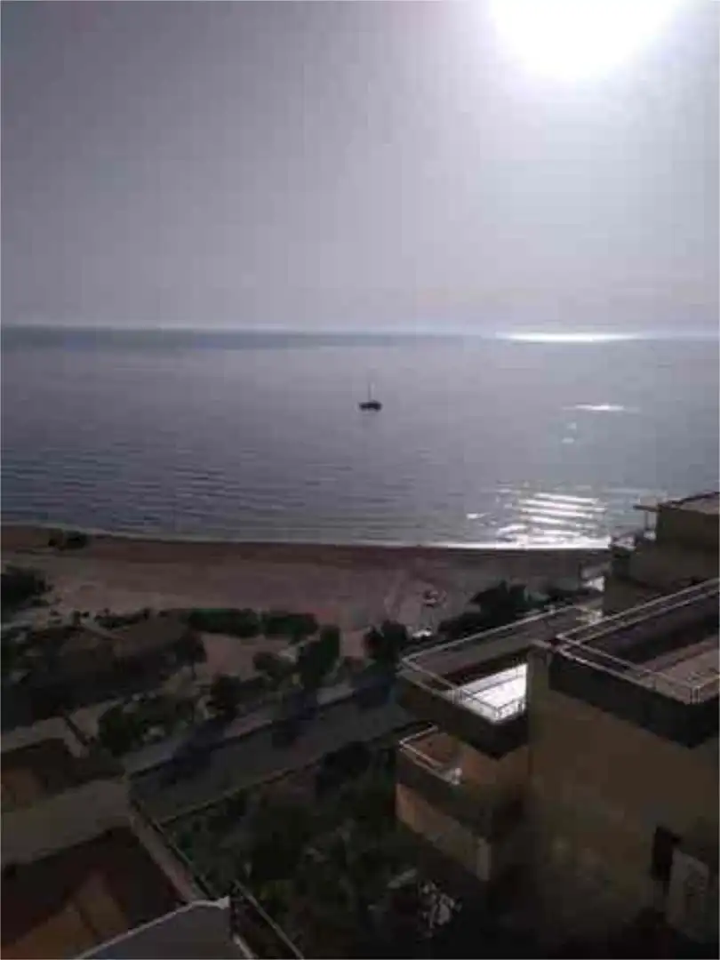 Apartamento de alquiler en El Faro Apartamento de alquiler en Cullera con Terraza, Piscina y Amueblado