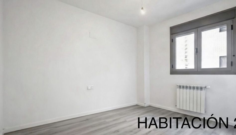 Flat for sale in Calle Padre Gregorio Céspedes, 79, El Cañaveral, Madrid Capital - image 1 Photo 1 of Flat for sale in Calle Padre Gregorio Céspedes, 79, El Cañaveral, Madrid Capital
