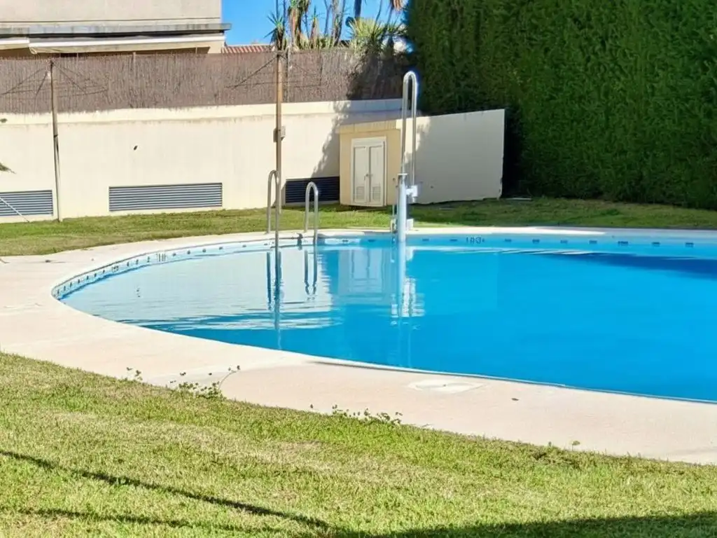 Flat for sale in Avenida de Espera, 98, Pozoalbero Swimming pool of Flat for sale in Jerez de la Frontera with Air Conditioner, Heating and Swimming Pool