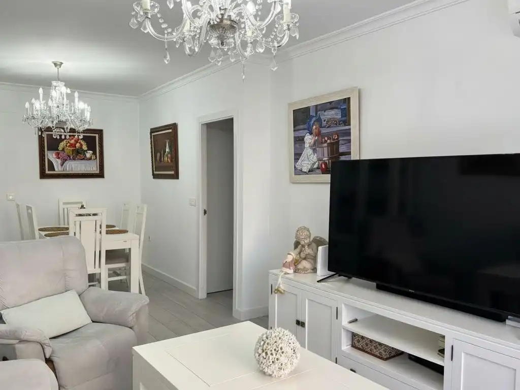 Flat for sale in Avenida de Espera, 98, Pozoalbero Living room of Flat for sale in Jerez de la Frontera with Air Conditioner, Heating and Swimming Pool