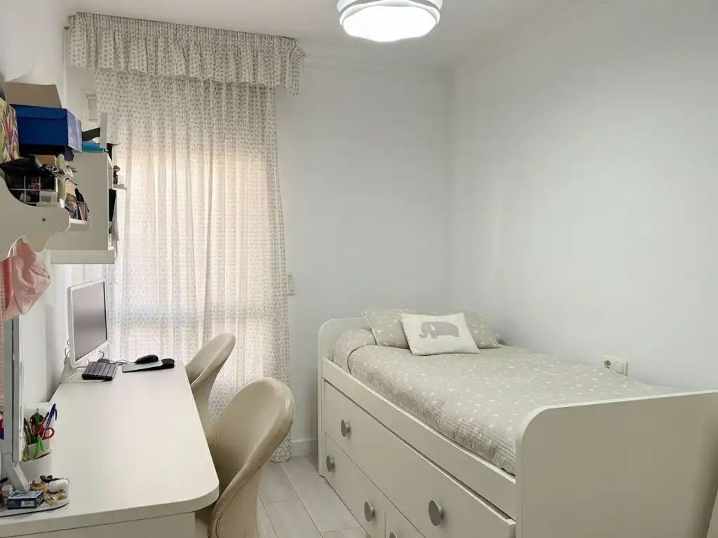 Flat for sale in Avenida de Espera, 98, Pozoalbero Bedroom of Flat for sale in Jerez de la Frontera with Air Conditioner, Heating and Swimming Pool
