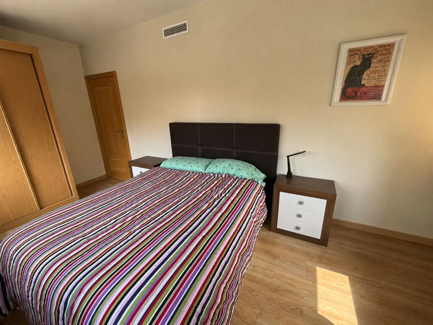 Piso en venta en Camino de Valderribas, 93, Numancia Habitación de Piso en venta en Madrid con Aire acondicionado, Calefacción y Parquet