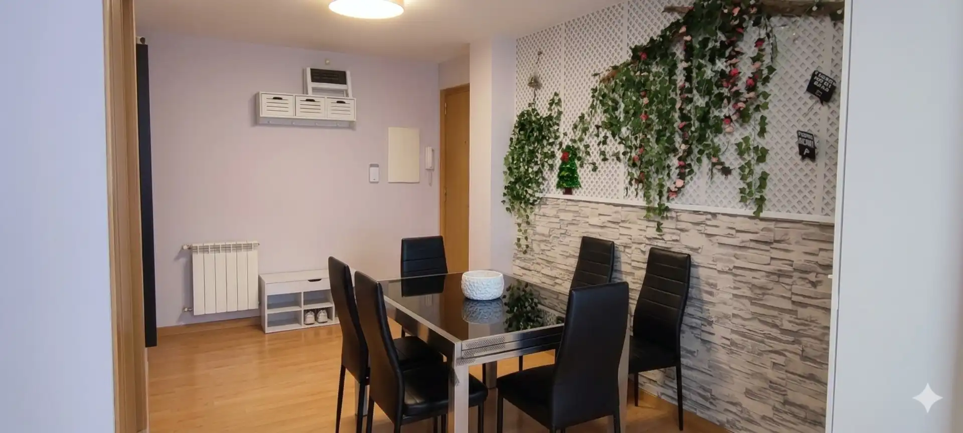 Piso en venta en Calle Fuente, 6, Alfoz de Quintanadueñas Comedor de Piso en venta en Alfoz de Quintanadueñas
