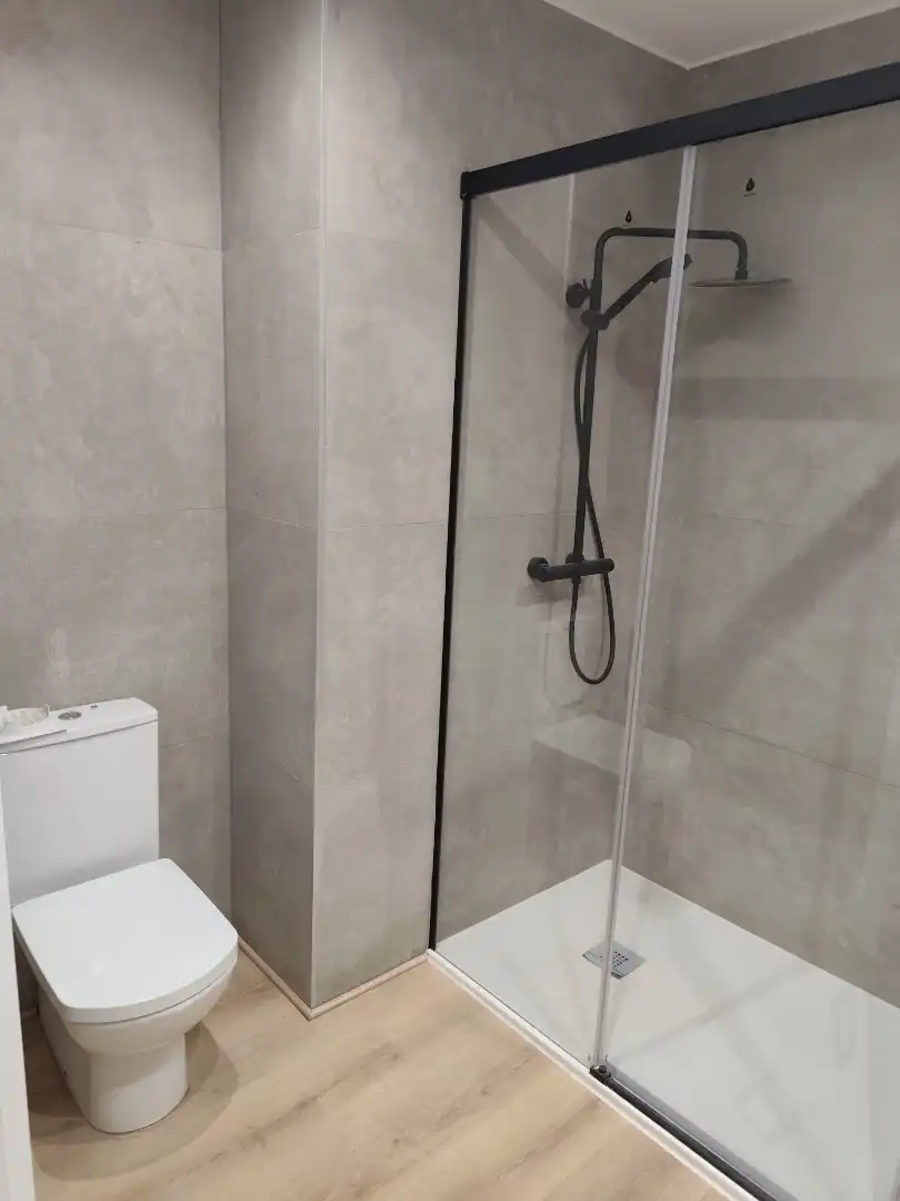 Flat for sale in Carrer de Miguel Hernández, 1, Sant Vicenç Dels Horts Bathroom of Flat for sale in Sant Vicenç Dels Horts with Parquet flooring