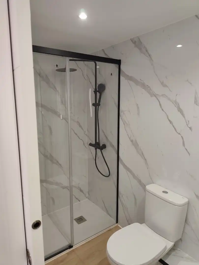 Flat for sale in Carrer de Miguel Hernández, 1, Sant Vicenç Dels Horts Bathroom of Flat for sale in Sant Vicenç Dels Horts with Parquet flooring