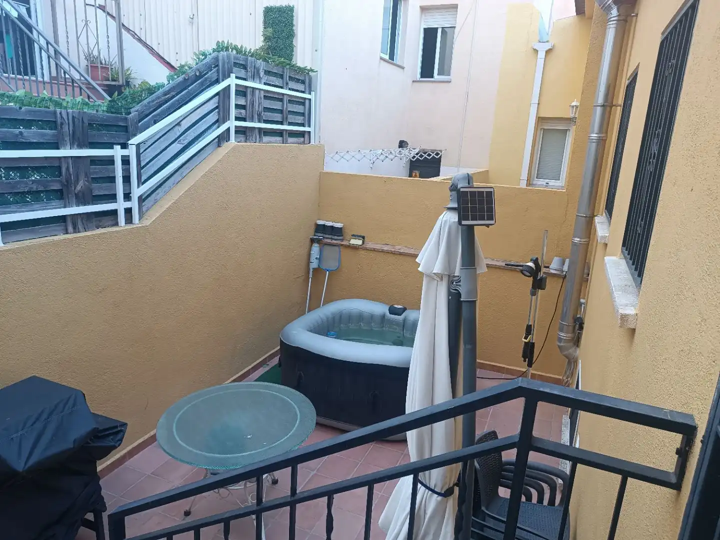 Casa adosada en venta en Carrer Calaf, 21, Roda de Berà Terraza de Casa adosada en venta en Roda de Berà con Balcón