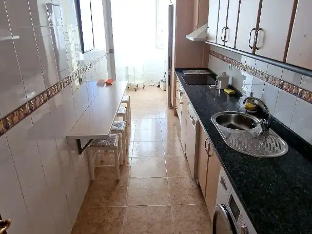Habitación en Calle Ingeniero de la Torre Acosta, 7, Carranque - Haza Cuevas Habitación en Calle Ingeniero de la Torre Acosta, 7, Carranque - Haza Cuevas
