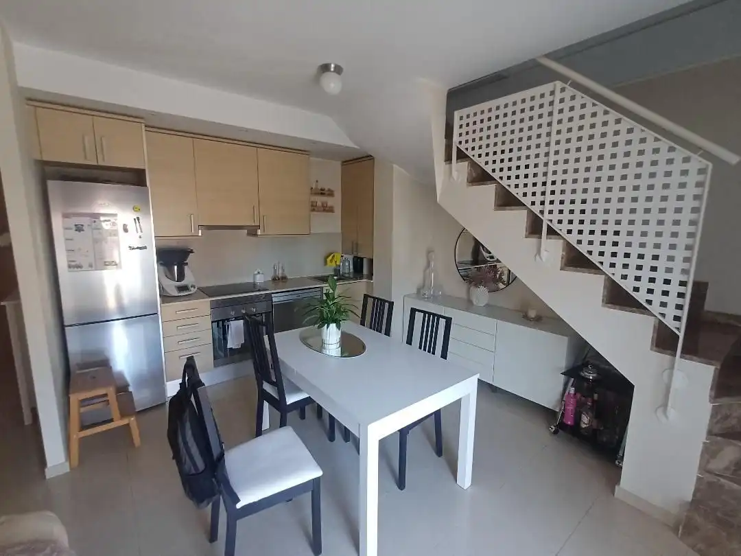 Küche von Wohnung zum Verkauf in Terrassa mit Klimaanlage, Terrasse und Balkon