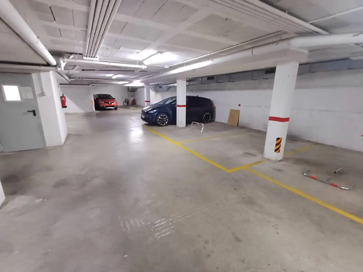 Parkplatz von Wohnung zum Verkauf in Terrassa mit Klimaanlage, Terrasse und Balkon