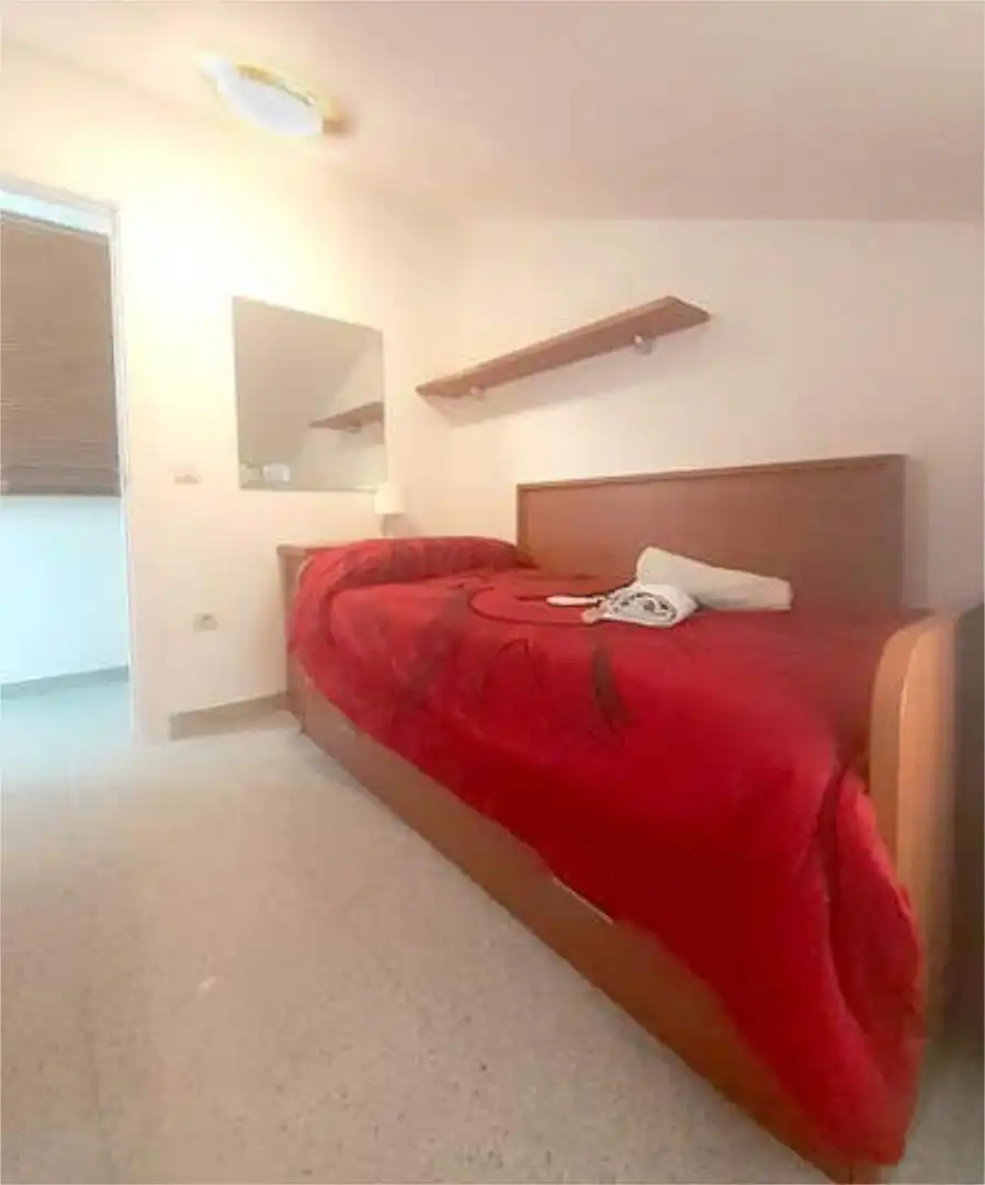 Dachboden zur Miete in Los Boliches Schlafzimmer von Dachboden zur Miete in Fuengirola mit Heizung, Terrasse und Möbliert