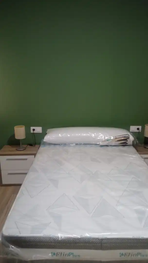 Room in Rúa Camiño Caneiro, 6, Centro