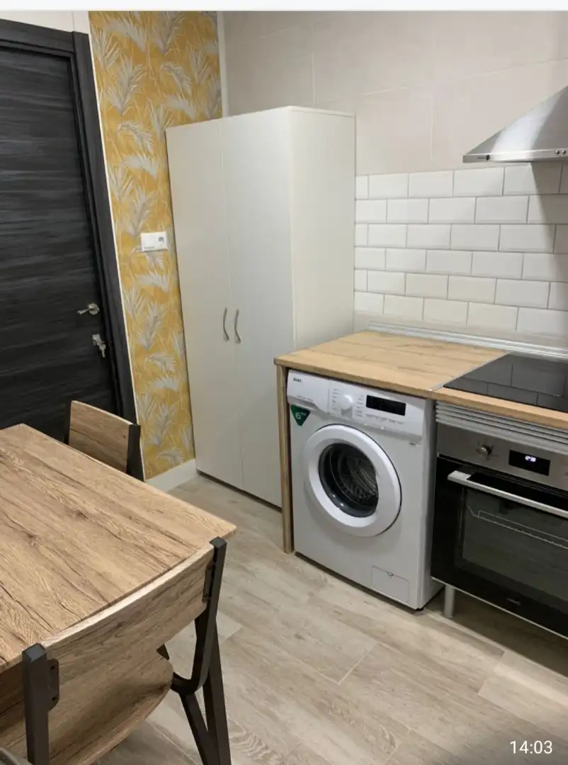 Room in Rúa Camiño Caneiro, 6, Centro