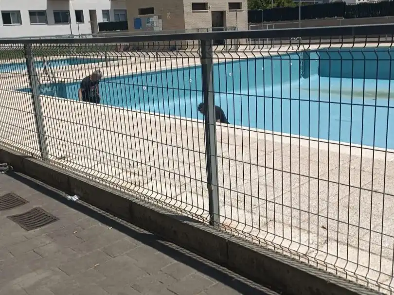 Piscina de Piso en venta en Huesca con Aire acondicionado, Calefacción y Parquet