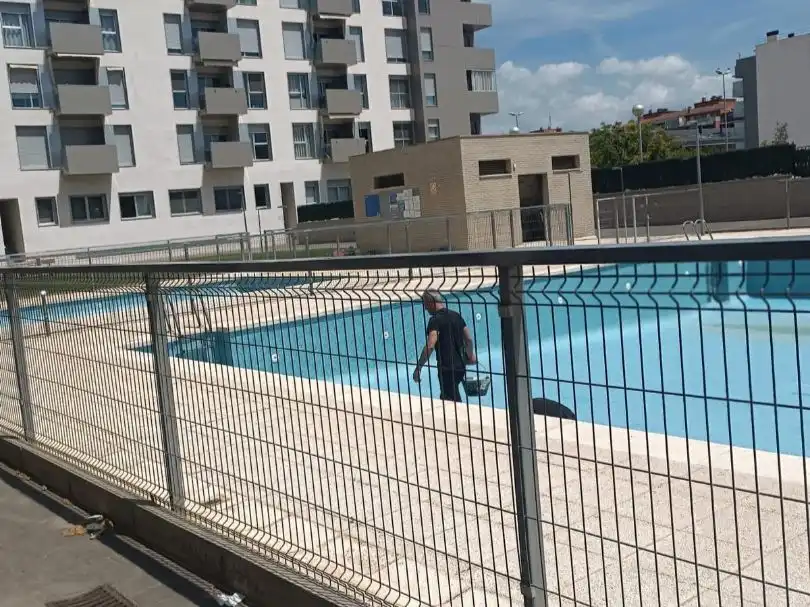 Piscina de Piso en venta en Huesca con Aire acondicionado, Calefacción y Parquet