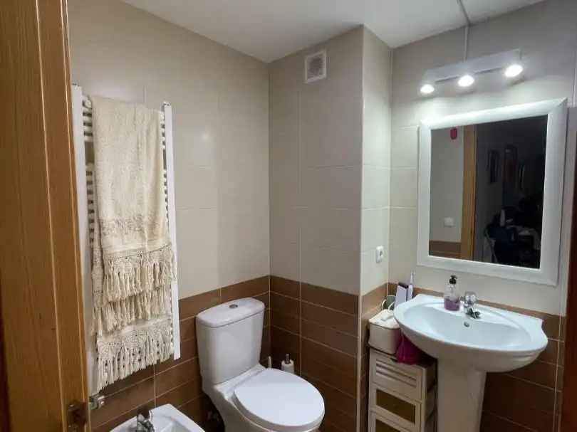 Baño de Piso en venta en Huesca con Aire acondicionado, Calefacción y Parquet