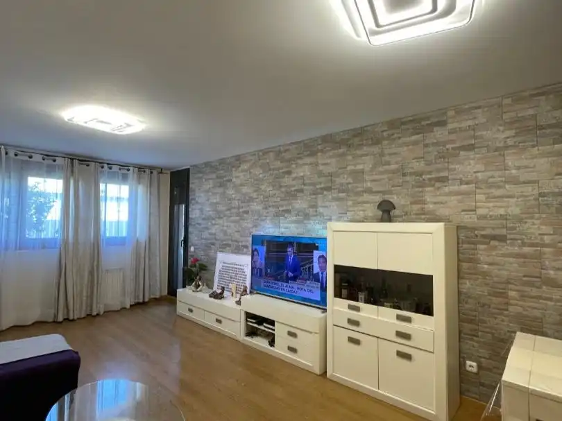 Sala de estar de Piso en venta en Huesca con Aire acondicionado, Calefacción y Parquet